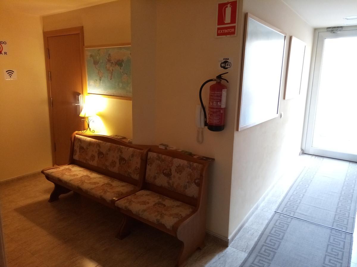 Hostal Sant Sadurni Sant Sadurni d'Anoia Exterior photo